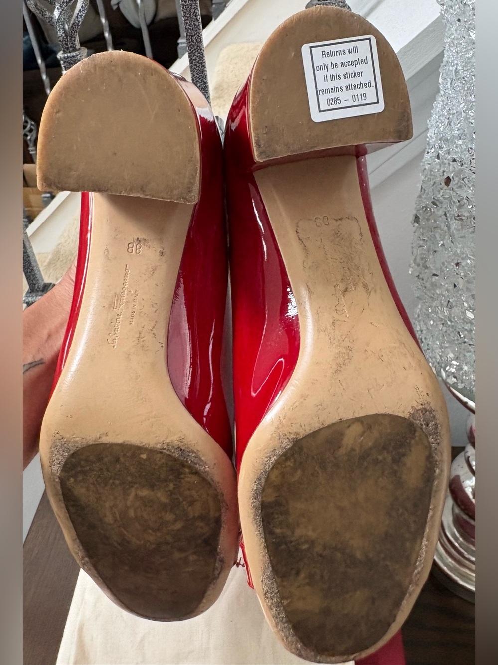 PRICE FIRM Salvatore Ferragamo Red Patent Leather Pumps w Gancini Gold Hardware - Picture 4 of 6